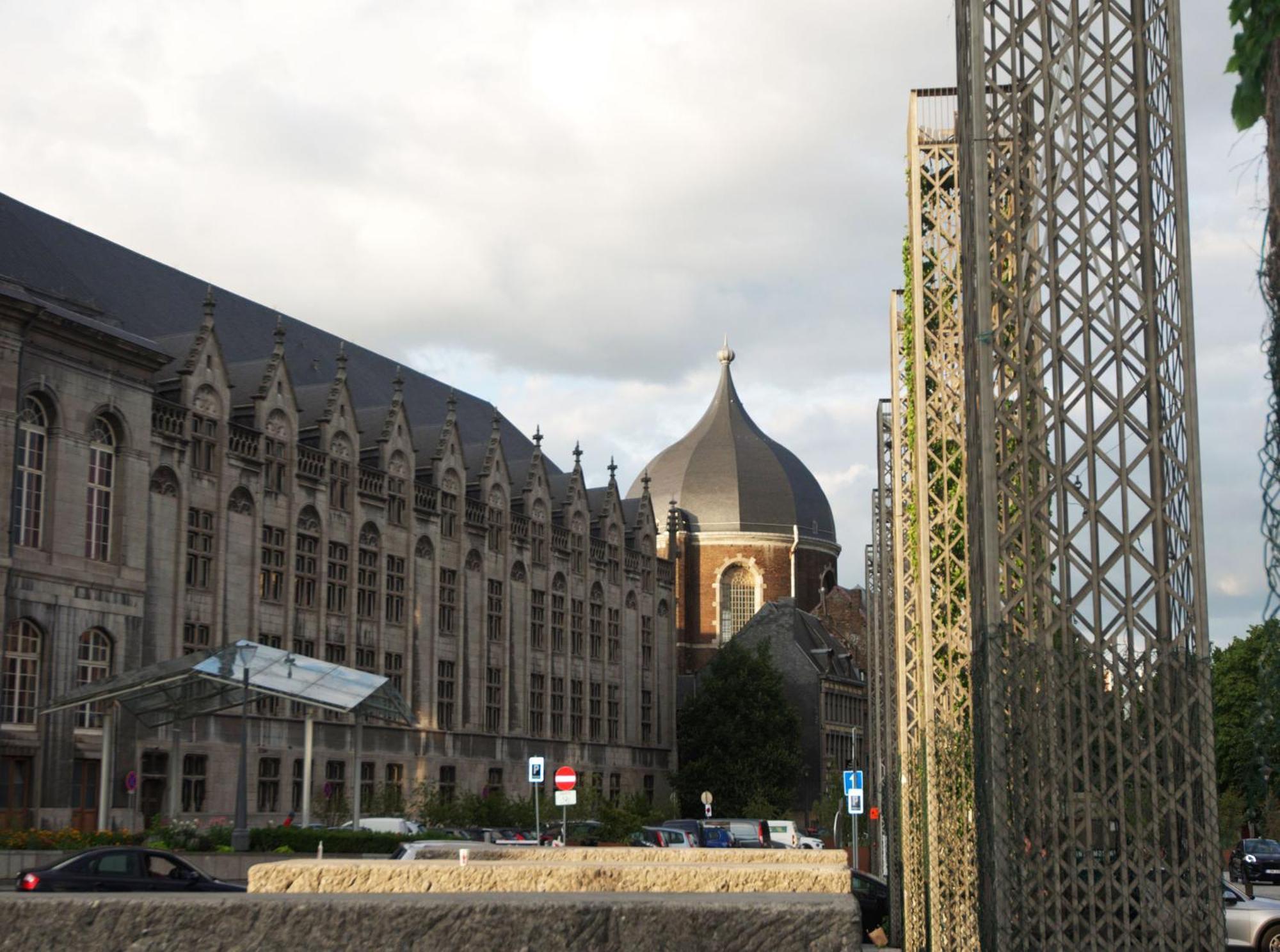 Отель Bonjour Pierreuse Льеж Экстерьер фото